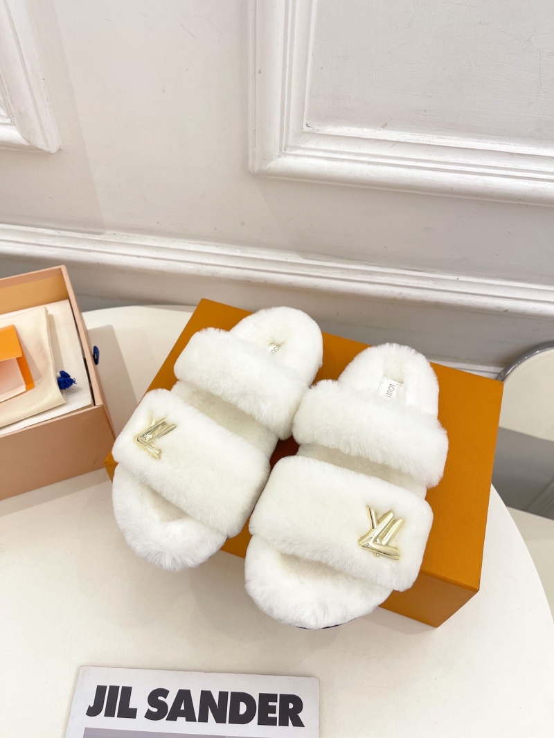 Louis Vuitton Slippers